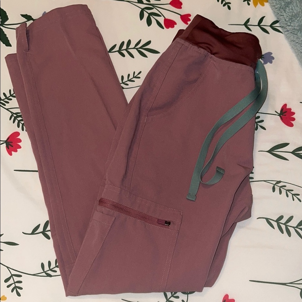 Figs Mauve Women's Pants